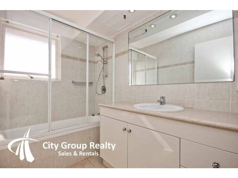 7 Britannia Ave, Broadbeach QLD 4218