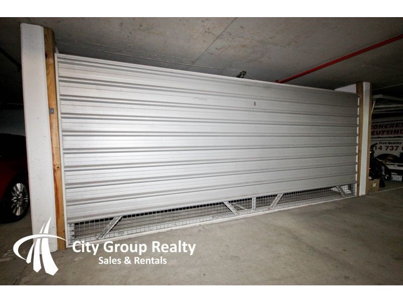 7 Britannia Ave, Broadbeach QLD 4218