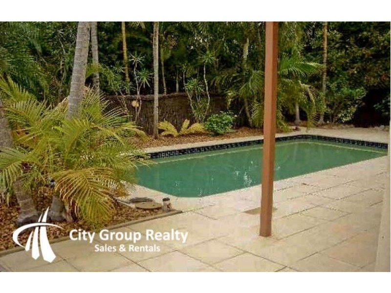 13 Kallaroo Cres, Ashmore QLD 4214