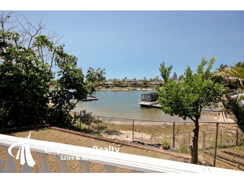 Broadbeach Waters QLD 4218