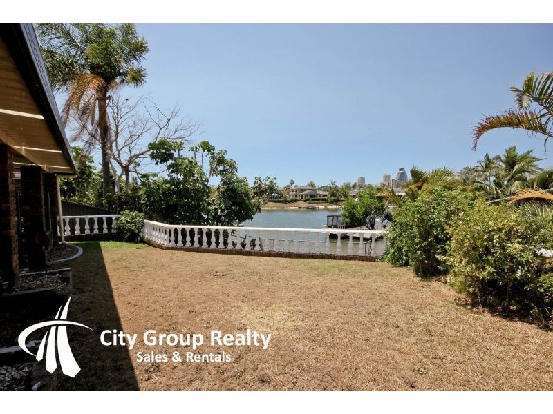 Broadbeach Waters QLD 4218