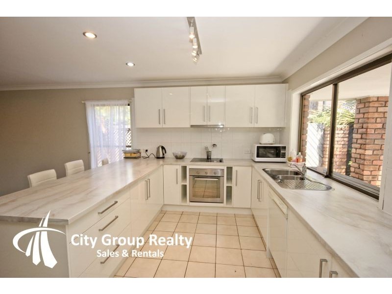 Broadbeach Waters QLD 4218