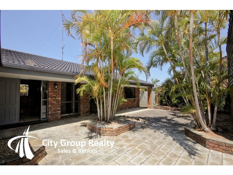 Broadbeach Waters QLD 4218