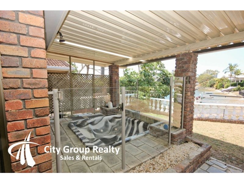 Broadbeach Waters QLD 4218