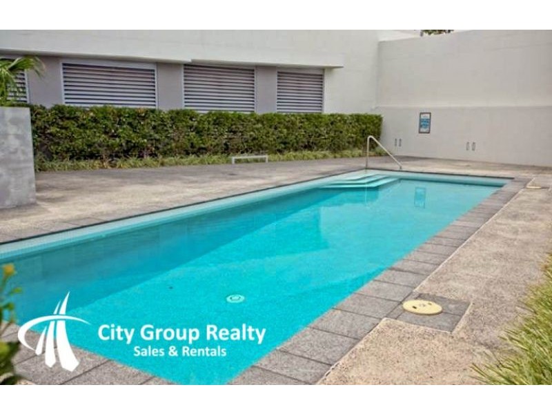 2 Miami Key, Broadbeach Waters QLD 4218