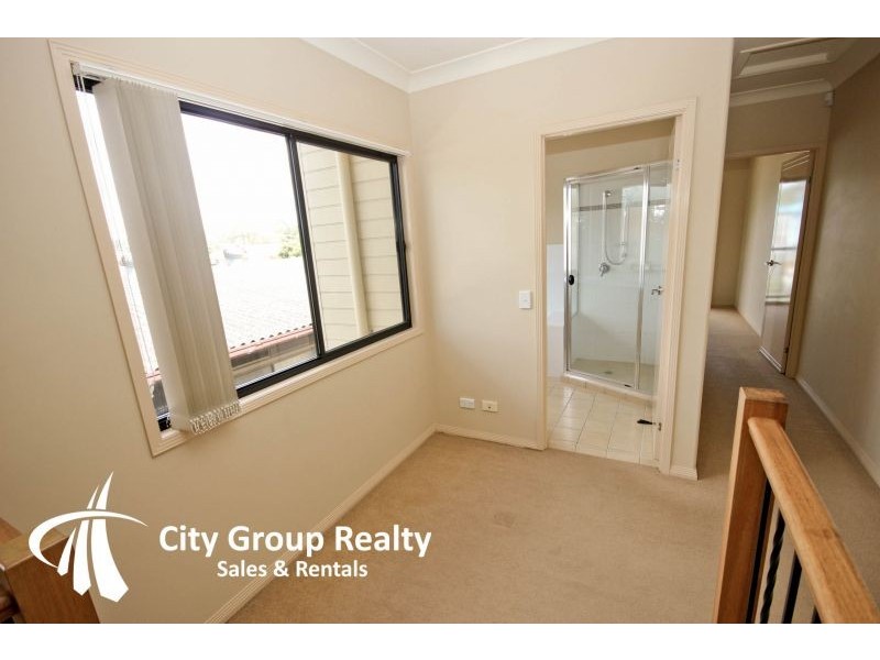 2/16. Twenty Seventh Av, Palm Beach QLD 4221