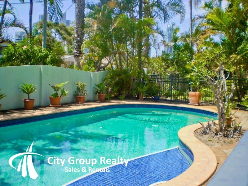 30-36 Burra Street, Chevron Island QLD 4217