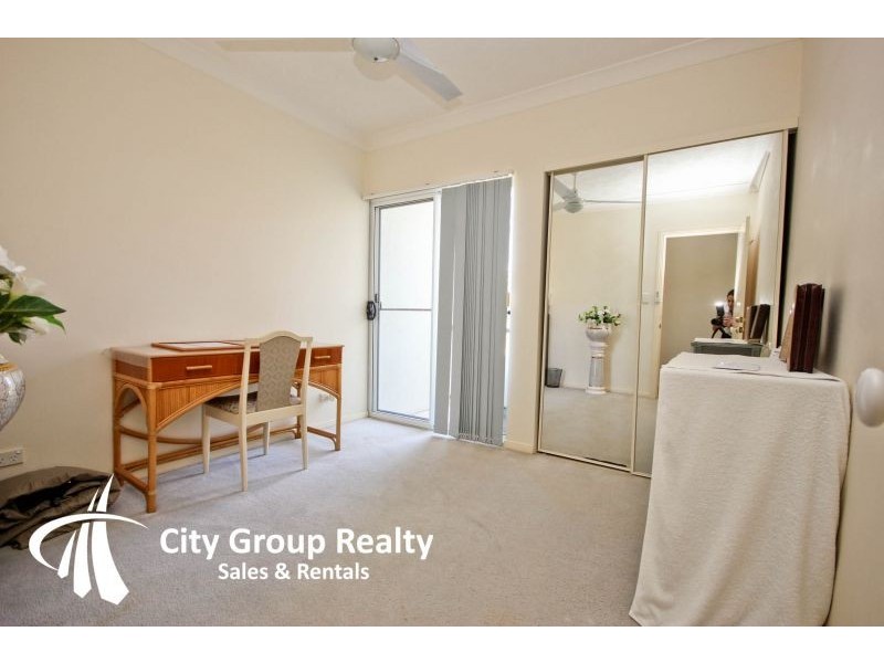 30-36 Burra Street, Chevron Island QLD 4217