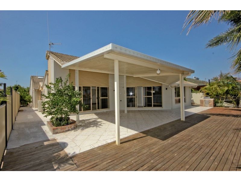 53 Intrepid Drive, Mermaid Waters QLD 4218