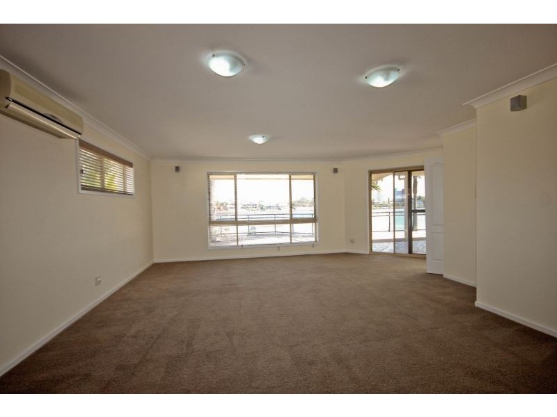 53 Intrepid Drive, Mermaid Waters QLD 4218