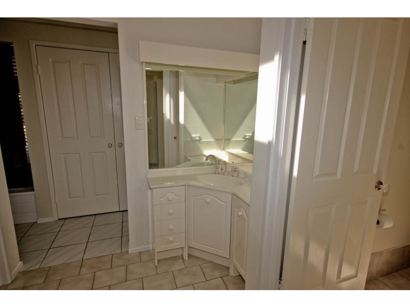 53 Intrepid Drive, Mermaid Waters QLD 4218