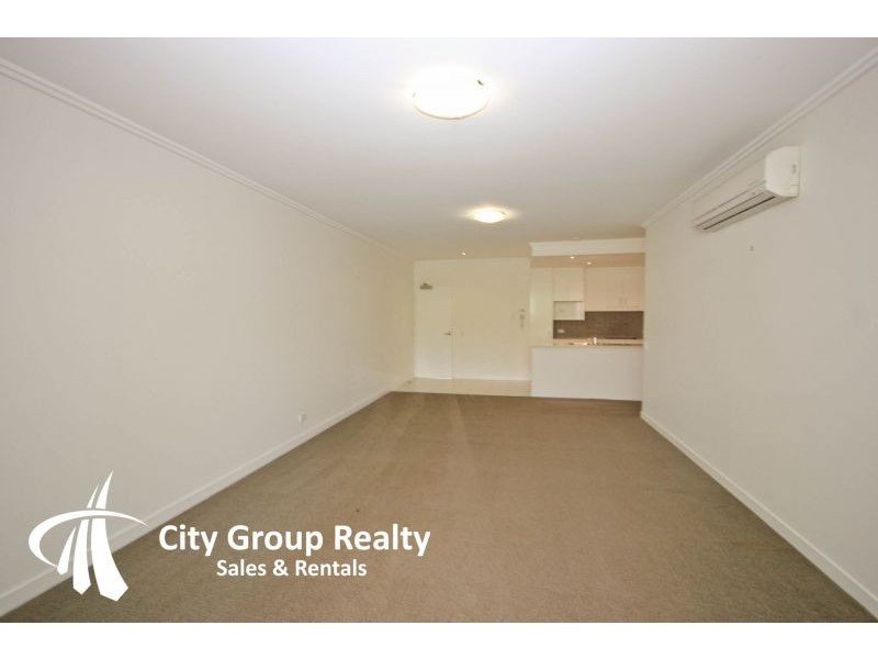 2 Miami Key, Broadbeach QLD 4218