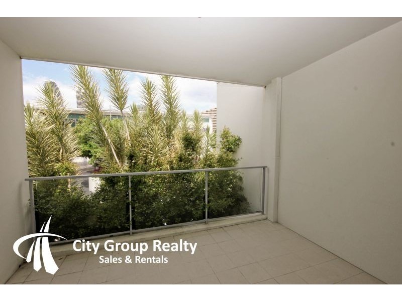 2 Miami Key, Broadbeach QLD 4218