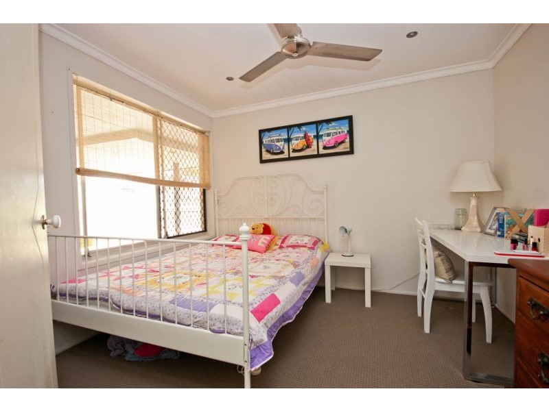 6 Rudder Court, Mermaid Waters QLD 4218