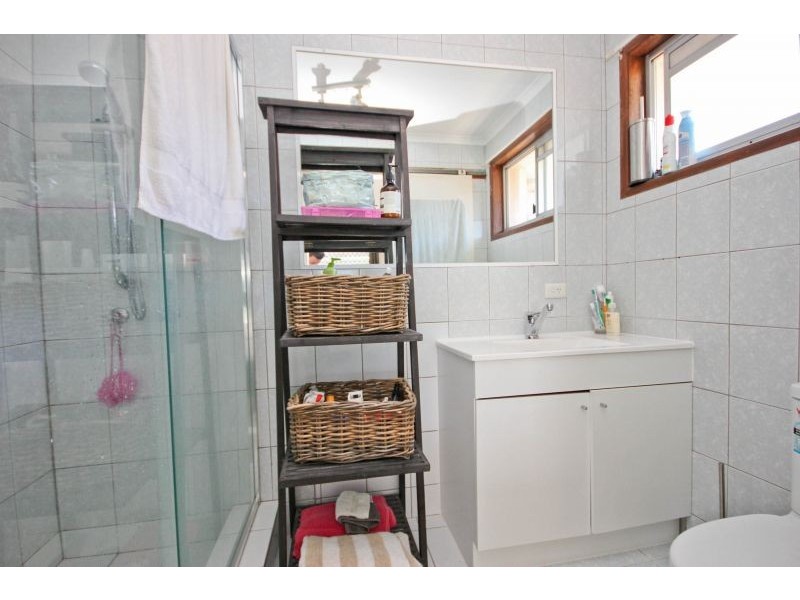 6 Rudder Court, Mermaid Waters QLD 4218