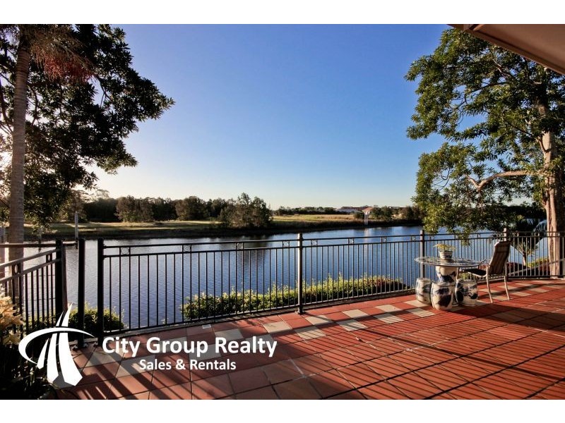 Clear Island Waters QLD 4226