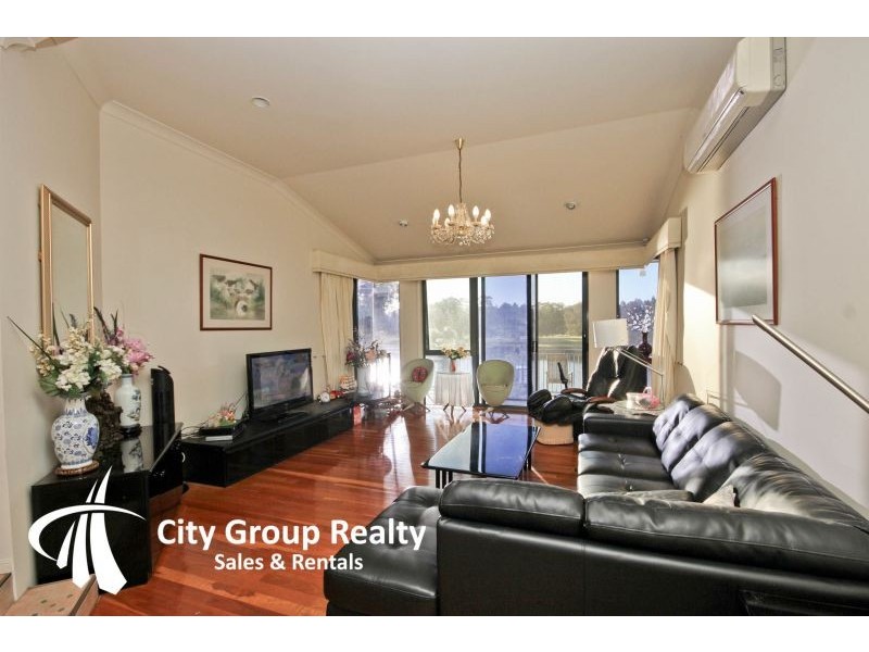 Clear Island Waters QLD 4226