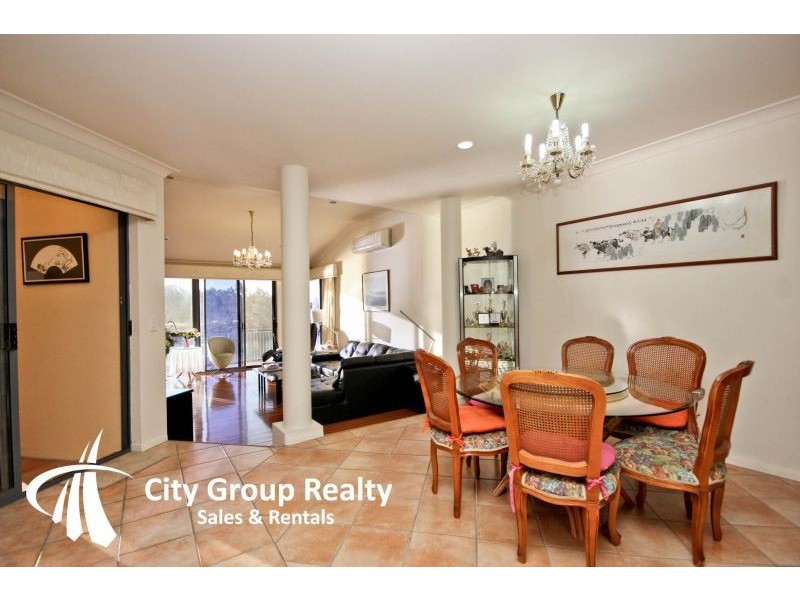 Clear Island Waters QLD 4226