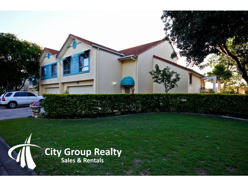 Clear Island Waters QLD 4226