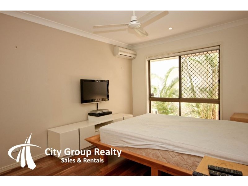 Broadbeach Waters QLD 4218