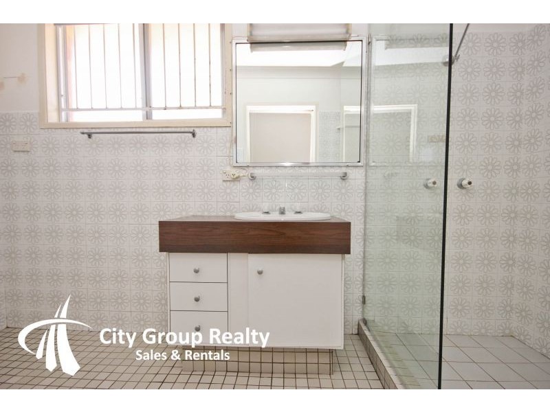 1976 Gold Coast Hwy, Miami QLD 4220