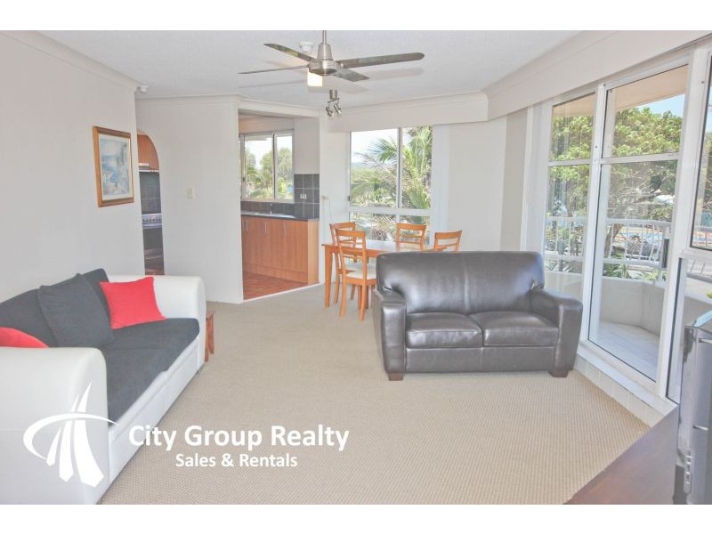 2 Nineteenth Ave, Palm Beach QLD 4221