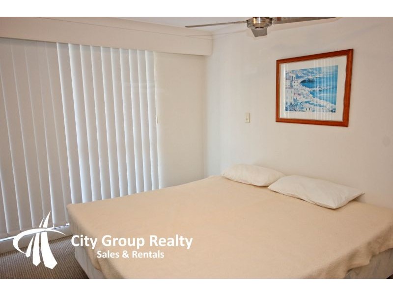 2 Nineteenth Ave, Palm Beach QLD 4221