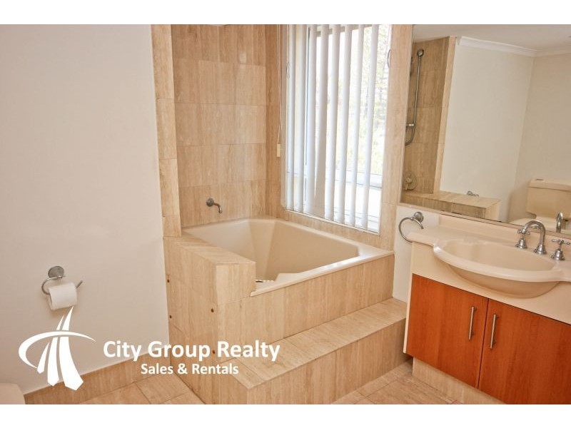 2 Nineteenth Ave, Palm Beach QLD 4221