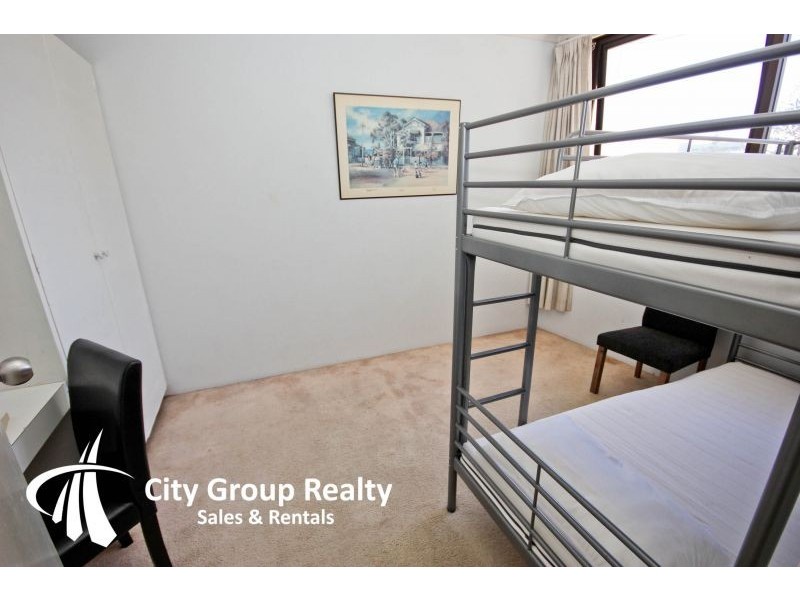 401 ‘Surfers International’ 9 Trickett Street, Surfers Paradise QLD 4217