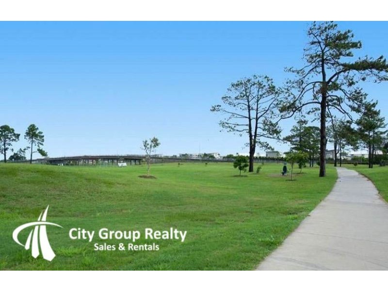 42 Sickle Avenue, Hope Island QLD 4212