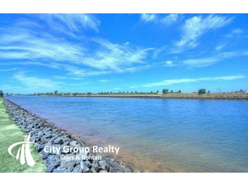 42 Sickle Avenue, Hope Island QLD 4212