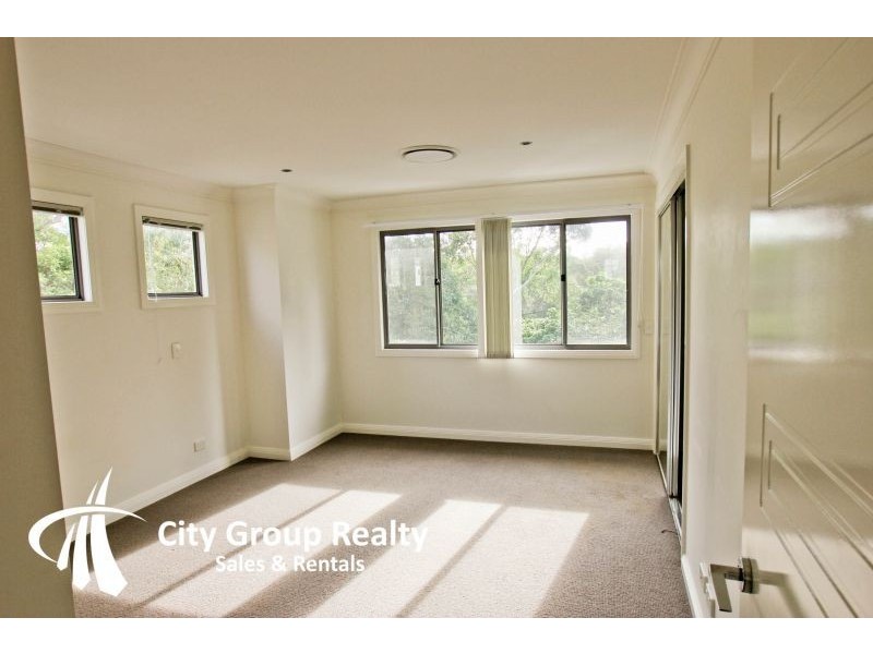 17 Great Southern Drive, Robina QLD 4226