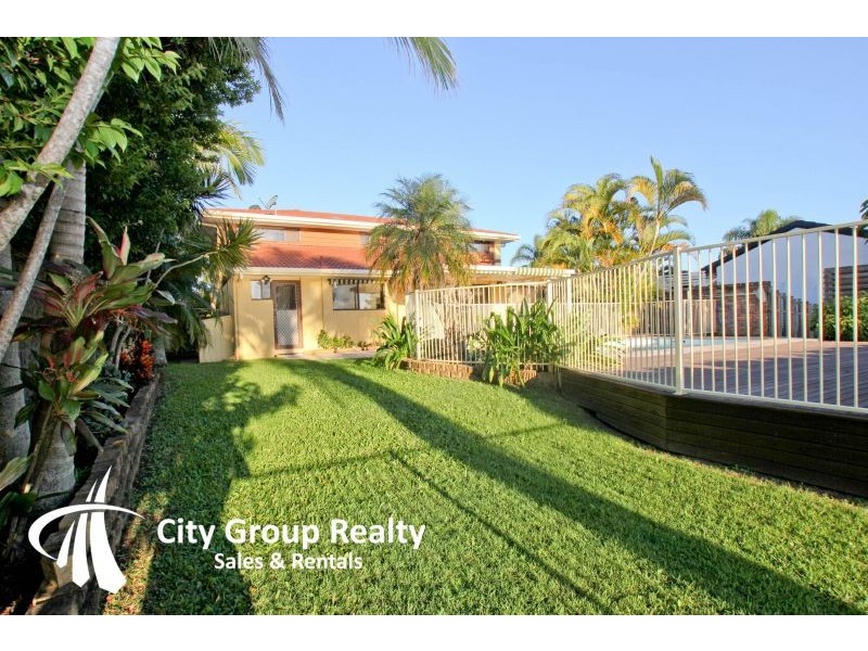 381 Benowa Road, Benowa QLD 4217