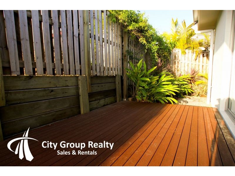 4 Saleya Drive, Varsity Lakes QLD 4227