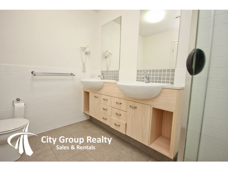 18 Fern Street, Surfers Paradise QLD 4217