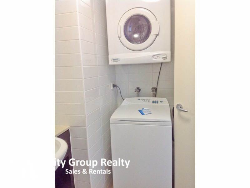 1308/18 Fern Street, Surfers Paradise QLD 4217