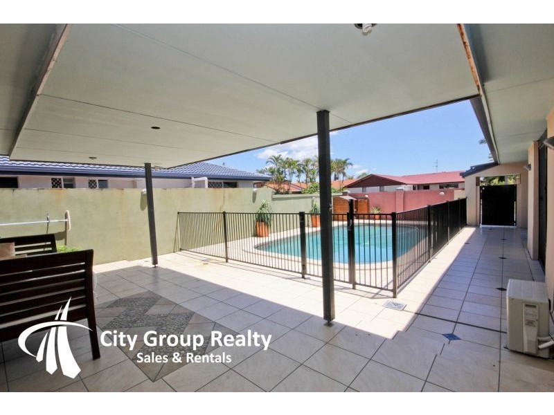 6 Rudder Court, Mermaid Waters QLD 4218