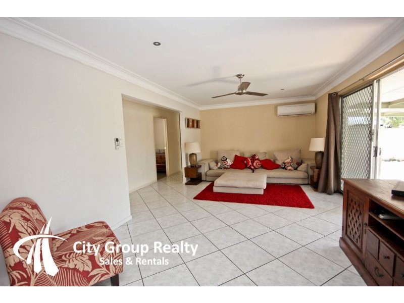 6 Rudder Court, Mermaid Waters QLD 4218