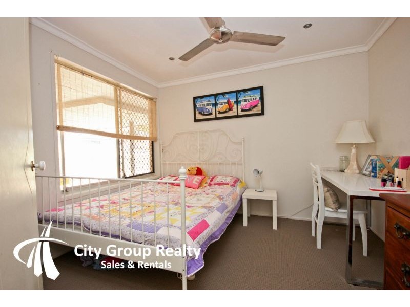 6 Rudder Court, Mermaid Waters QLD 4218
