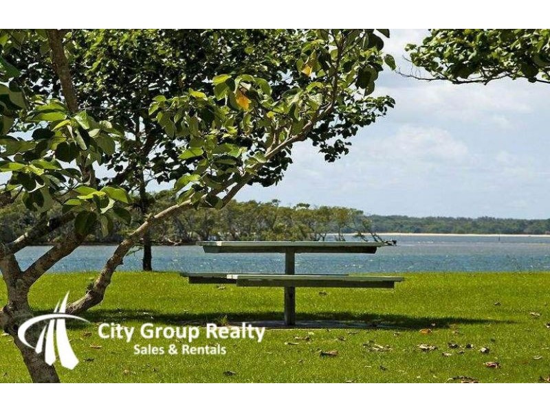 Paradise Point QLD 4216