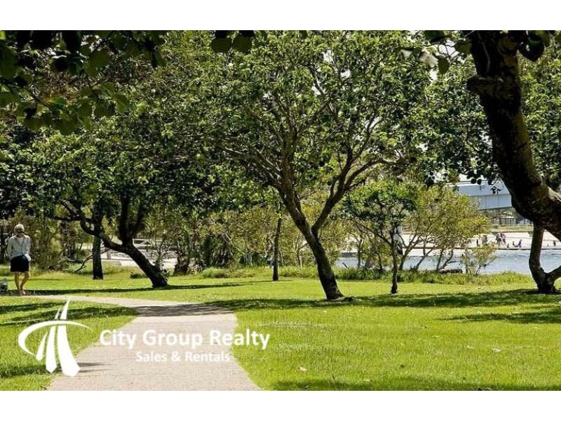 Paradise Point QLD 4216