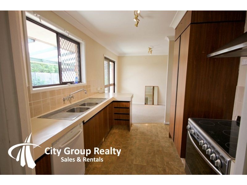 2/6 Tirau Place, Broadbeach Waters QLD 4218