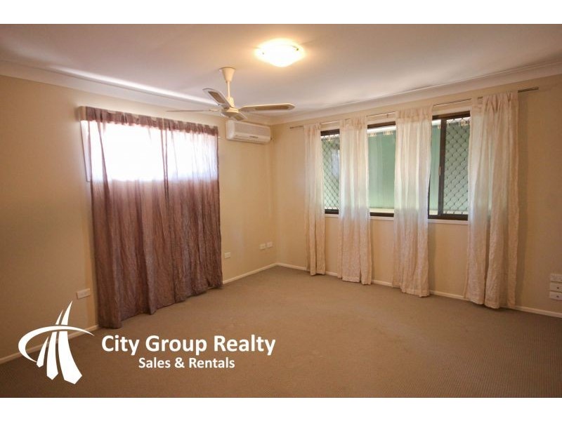 2/6 Tirau Place, Broadbeach Waters QLD 4218