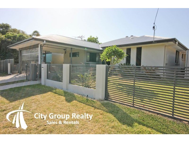 31 Sandpiper Drive, Burleigh Waters QLD 4220