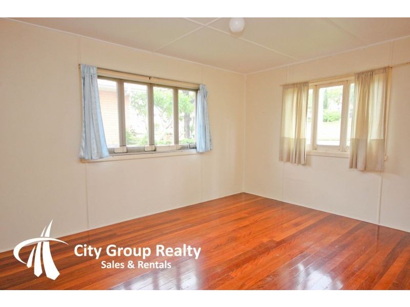 1/82 Eugaree Street, Southport QLD 4215