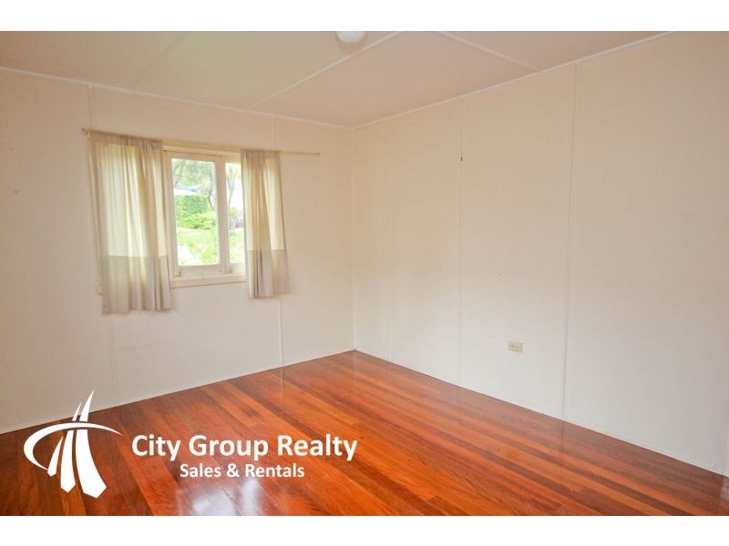 1/82 Eugaree Street, Southport QLD 4215