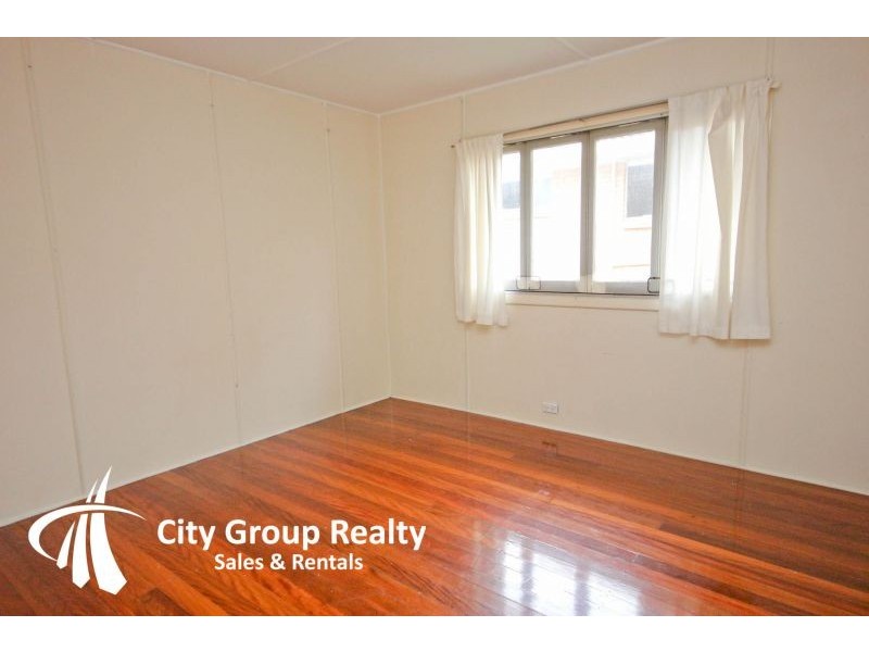 1/82 Eugaree Street, Southport QLD 4215