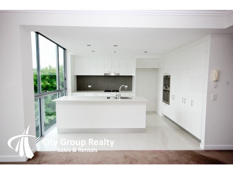 1106 33 Te Peters Drive, Broadbeach QLD 4218