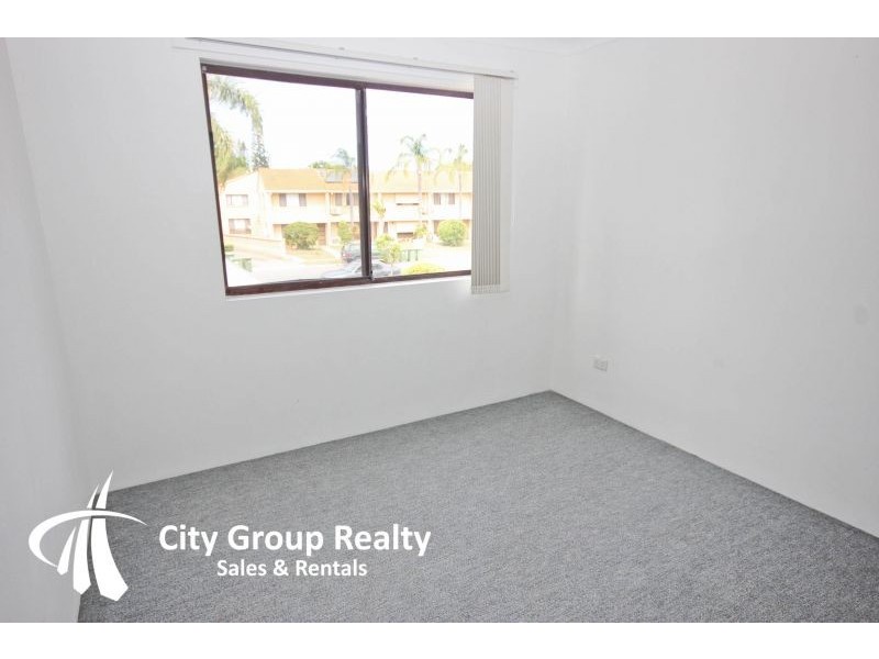 5/33 Duet Drive, Mermaid Waters QLD 4218