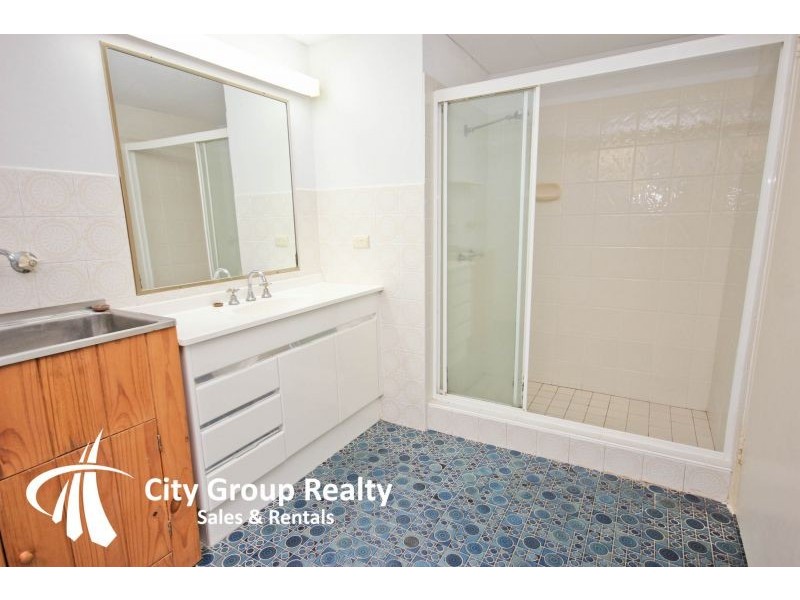 143 Hedges Avenue, Mermaid Beach QLD 4218